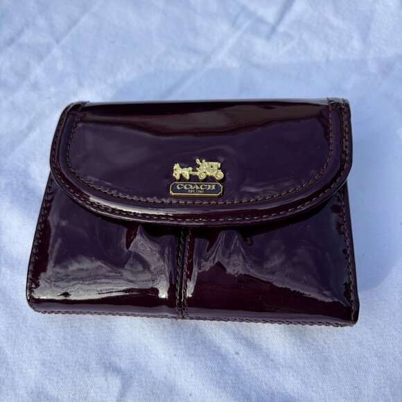 Coach Plum Patent Leather Purse and Matching Wallet #Z19605 - Picture 9 of 12